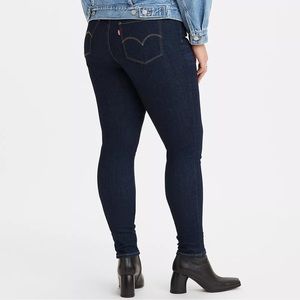 Levi’s 720 High Rise Super Skinny Women’s Jeans Dark Wash US Size 27
